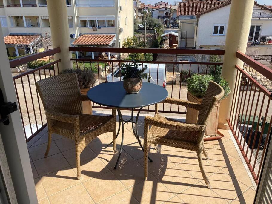 Dachgeschoss-Apartment "Andemi" In Istrien Novigrad Istria Kültér fotó