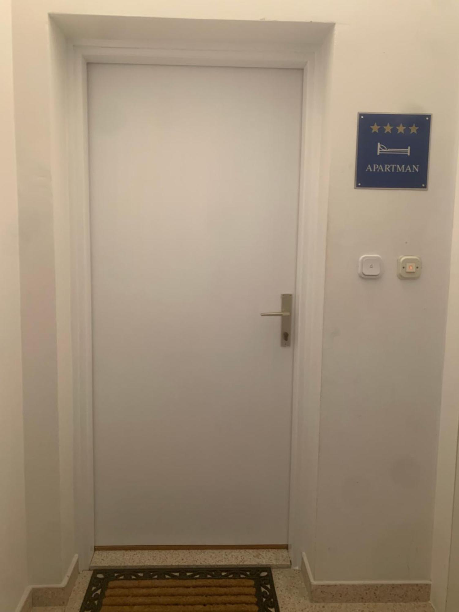 Dachgeschoss-Apartment "Andemi" In Istrien Novigrad Istria Kültér fotó