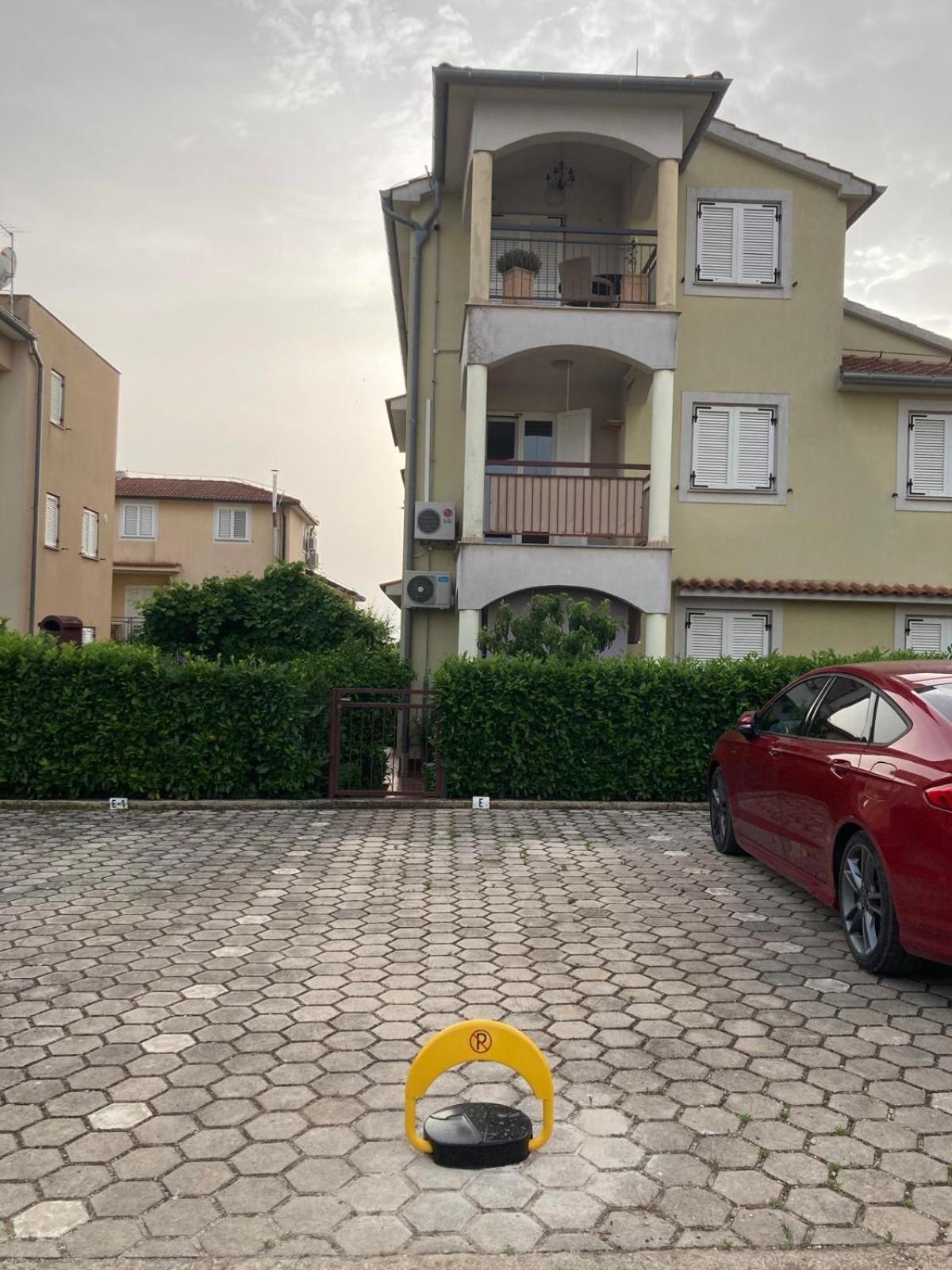 Dachgeschoss-Apartment "Andemi" In Istrien Novigrad Istria Kültér fotó